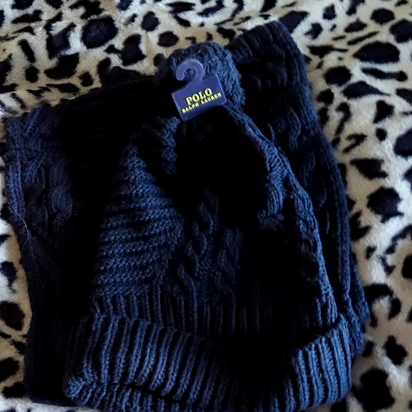 Polo Set of Snood and Classic Pom Pom Hat - Picture 2 of 11